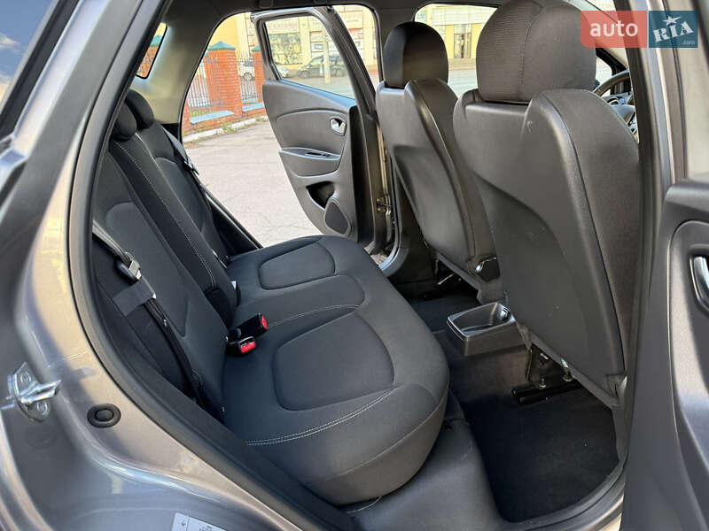 Внедорожник / Кроссовер Renault Captur 2020 в Днепре