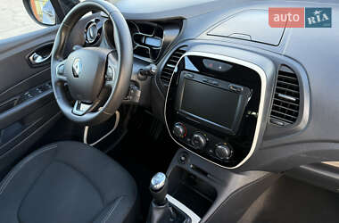 Внедорожник / Кроссовер Renault Captur 2020 в Днепре