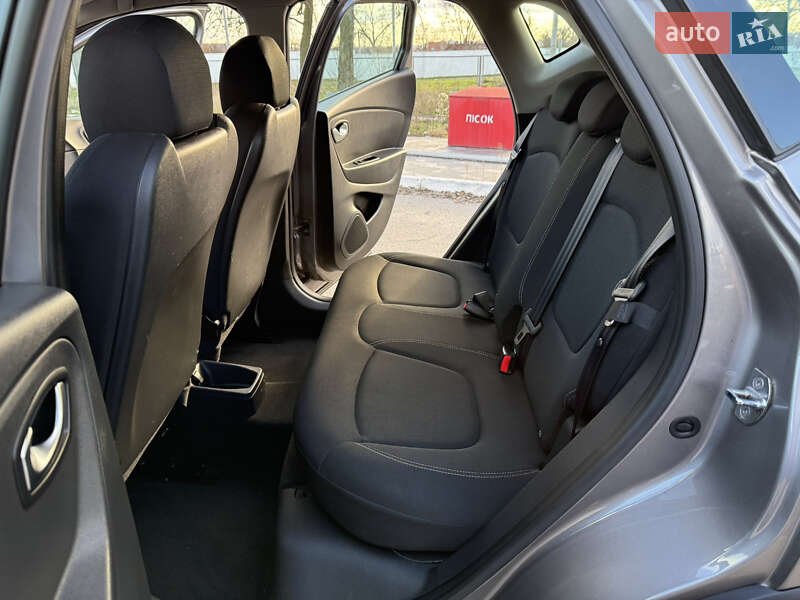 Внедорожник / Кроссовер Renault Captur 2020 в Днепре