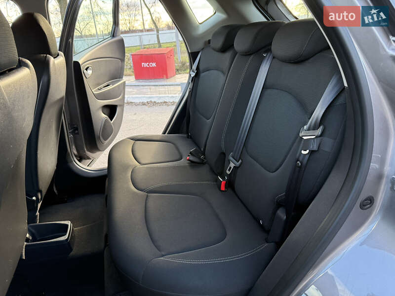 Внедорожник / Кроссовер Renault Captur 2020 в Днепре