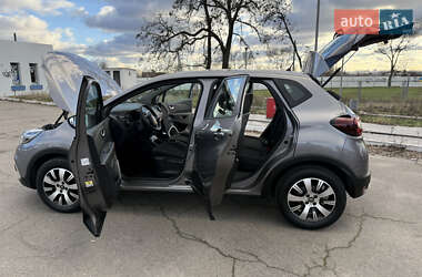 Внедорожник / Кроссовер Renault Captur 2020 в Днепре