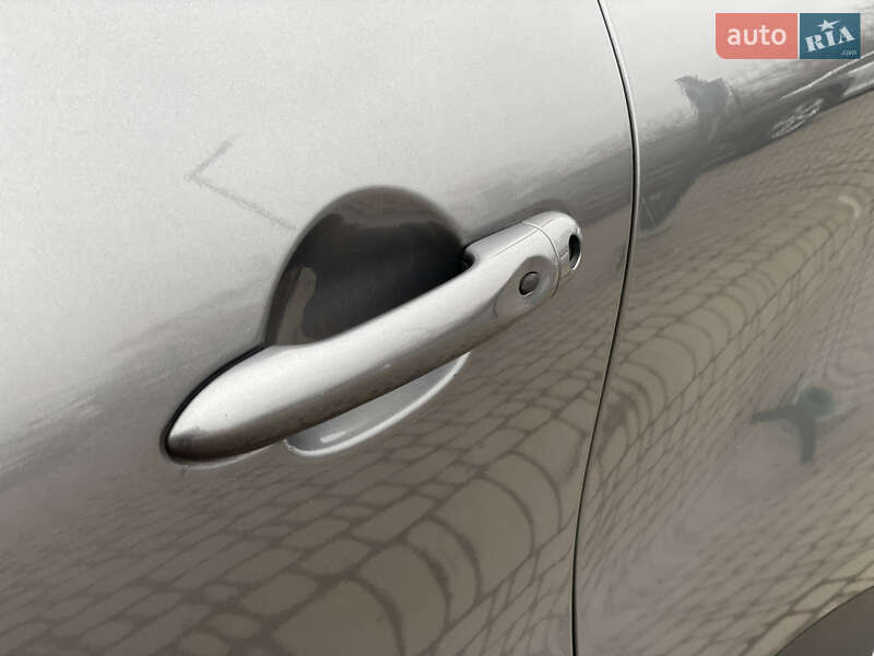 Позашляховик / Кросовер Renault Captur 2013 в Бердичеві фото 14 Позашляховик / Кросовер Renault Captur 2013 в Бердичеві