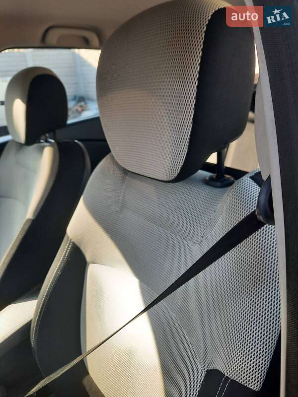 Внедорожник / Кроссовер Renault Captur 2019 в Одессе