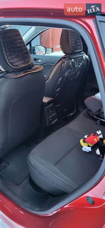 Внедорожник / Кроссовер Renault Captur 2021 в Кропивницком