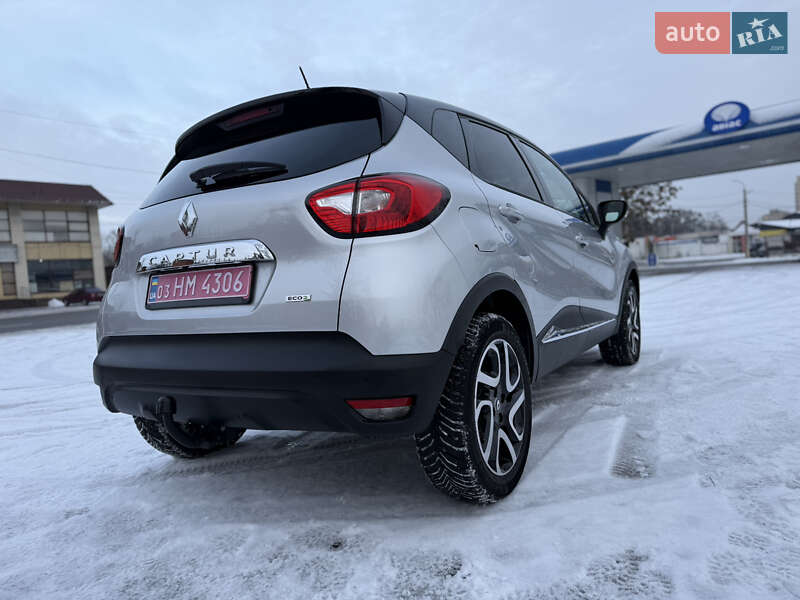 Внедорожник / Кроссовер Renault Captur 2016 в Днепре