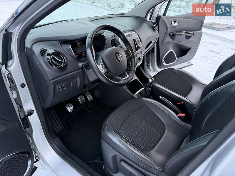 Внедорожник / Кроссовер Renault Captur 2016 в Днепре