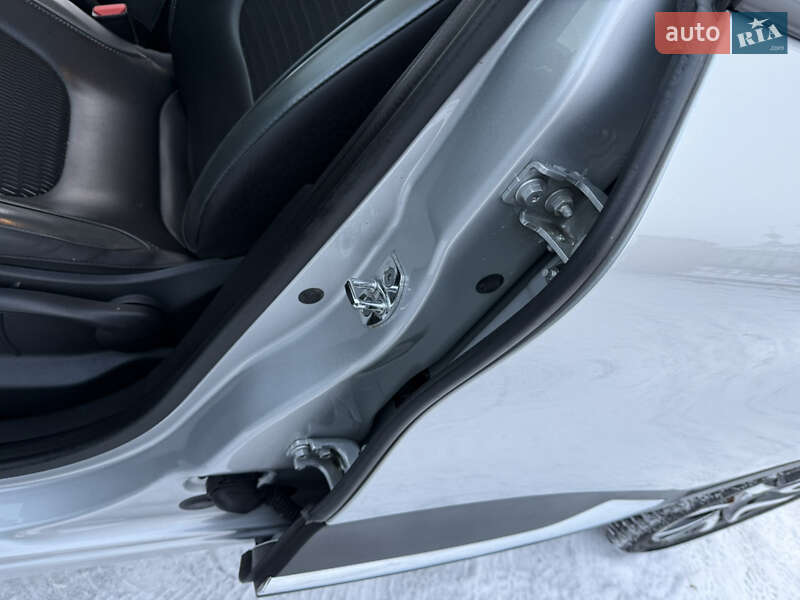 Внедорожник / Кроссовер Renault Captur 2016 в Днепре