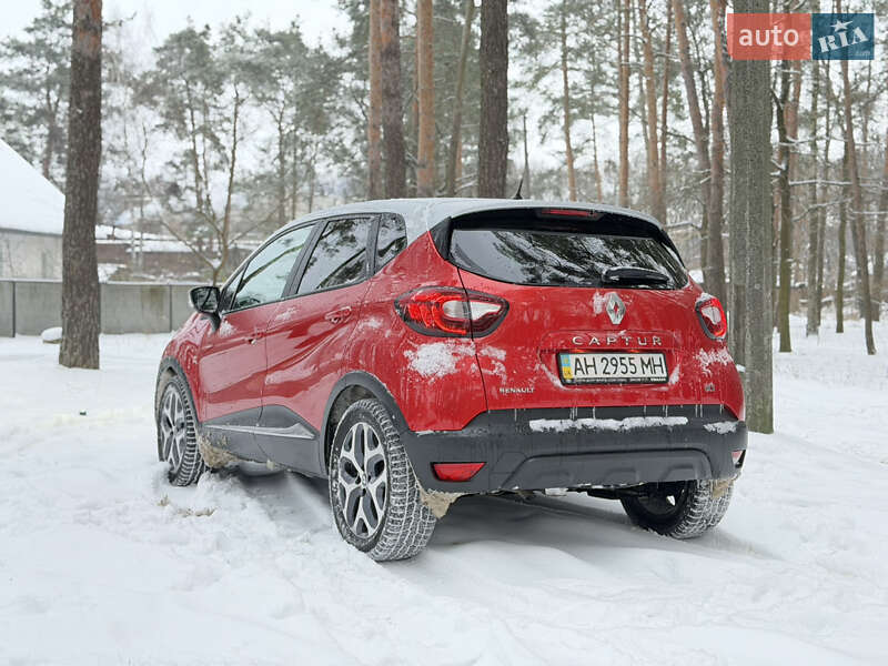 Внедорожник / Кроссовер Renault Captur 2017 в Чернигове