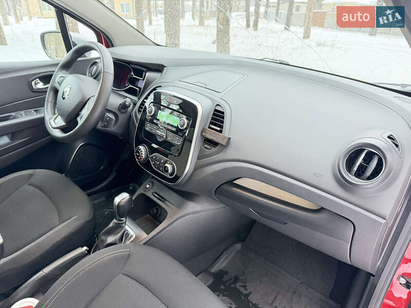 Внедорожник / Кроссовер Renault Captur 2017 в Чернигове