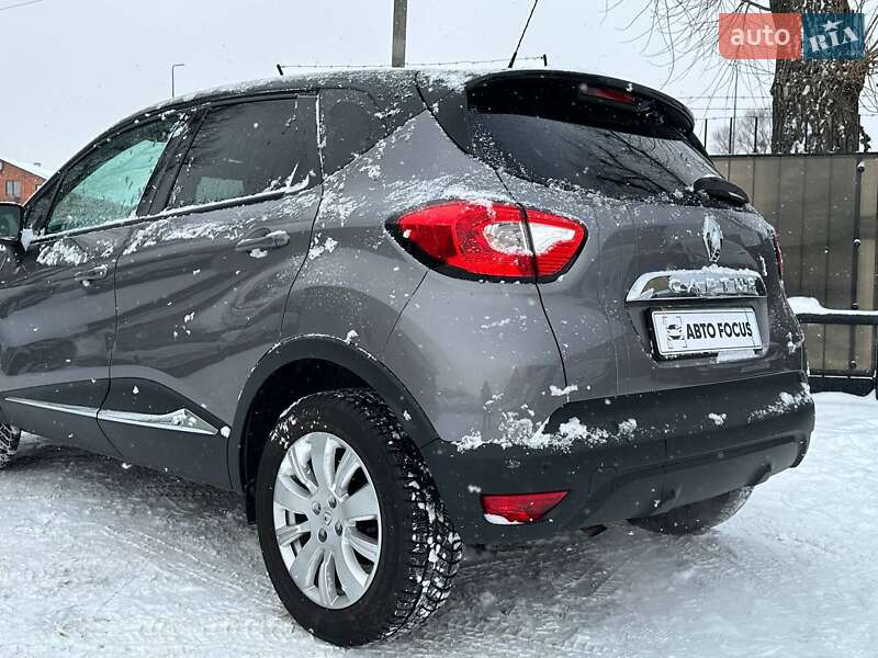 Позашляховик / Кросовер Renault Captur 2016 в Києві