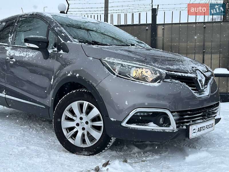 Позашляховик / Кросовер Renault Captur 2016 в Києві