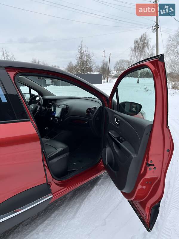 Внедорожник / Кроссовер Renault Captur 2015 в Барышевке