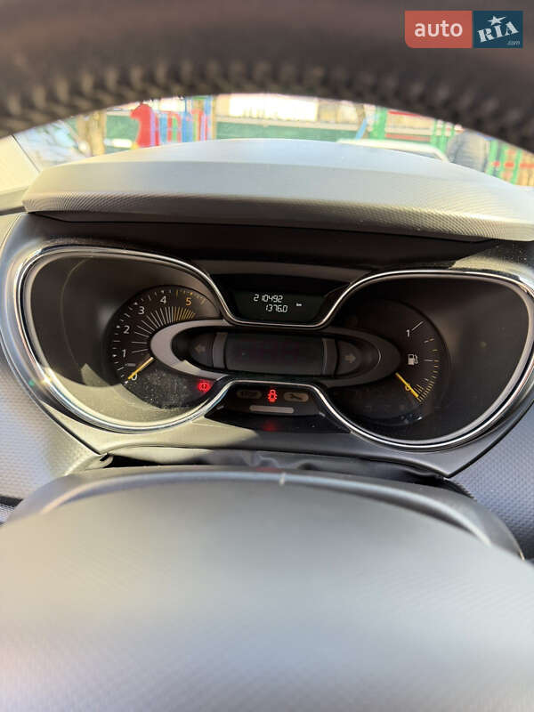 Позашляховик / Кросовер Renault Captur 2015 в Хмельницькому