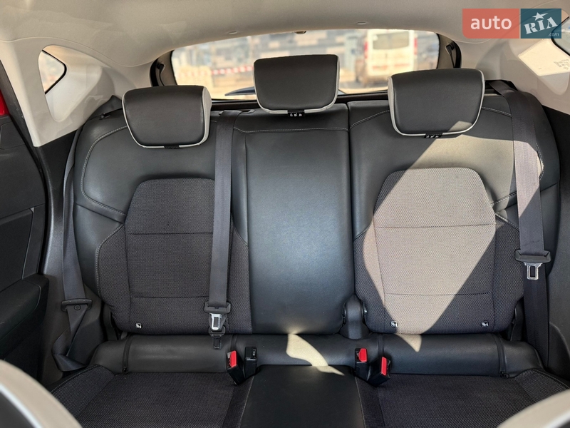 Позашляховик / Кросовер Renault Captur 2021 в Івано-Франківську