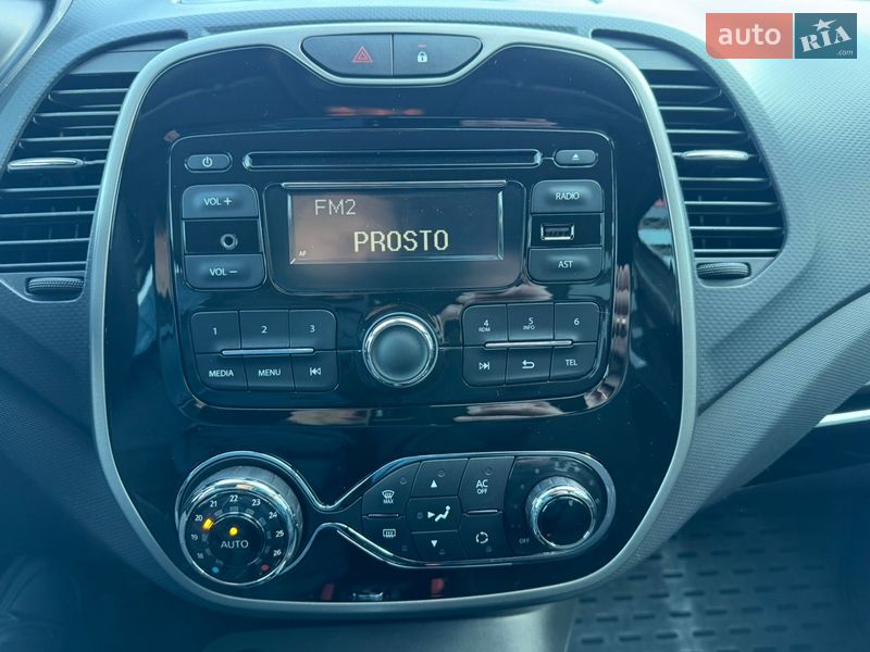 Позашляховик / Кросовер Renault Captur 2015 в Києві