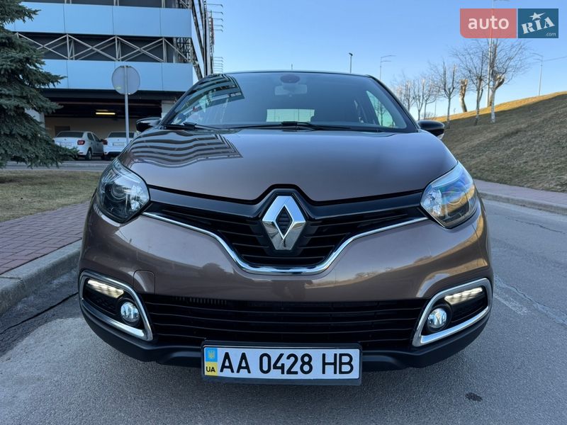 Позашляховик / Кросовер Renault Captur 2015 в Києві