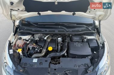 Внедорожник / Кроссовер Renault Captur 2014 в Сумах