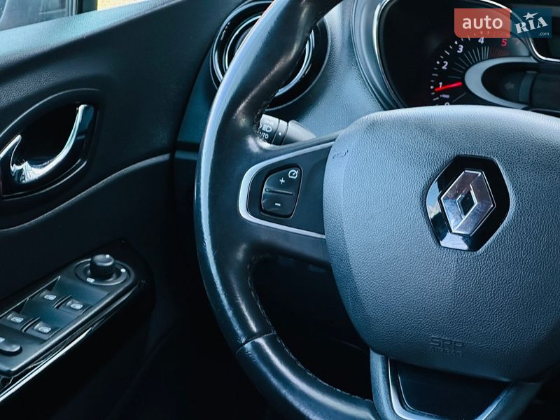 Внедорожник / Кроссовер Renault Captur 2016 в Харькове