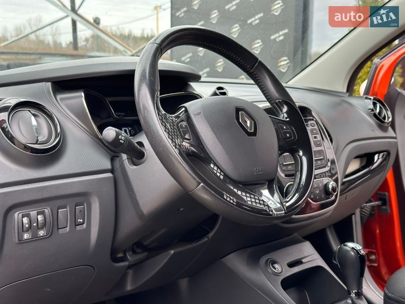 Внедорожник / Кроссовер Renault Captur 2015 в Харькове