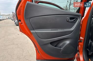Внедорожник / Кроссовер Renault Captur 2015 в Харькове