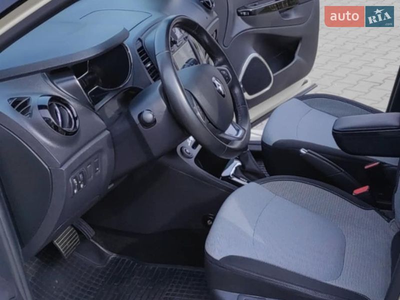 Внедорожник / Кроссовер Renault Captur 2017 в Виннице