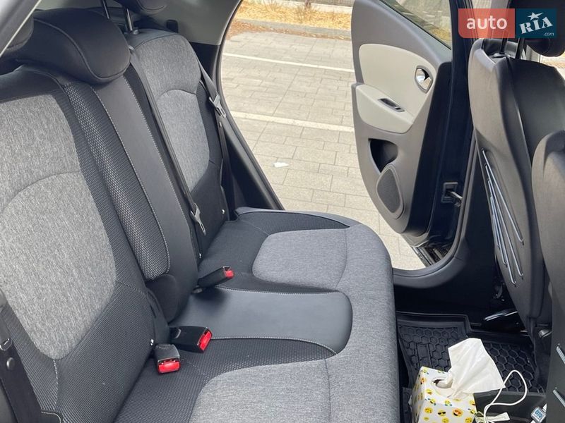 Позашляховик / Кросовер Renault Captur 2019 в Харкові
