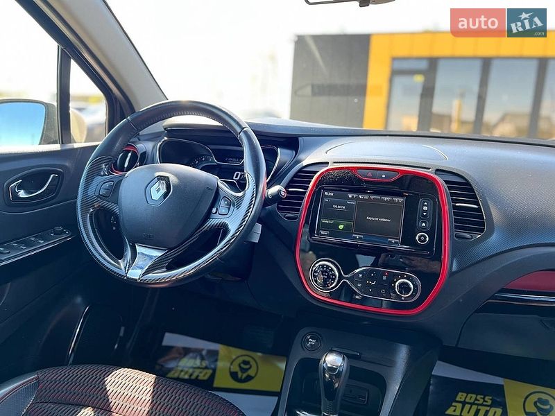 Позашляховик / Кросовер Renault Captur 2015 в Івано-Франківську