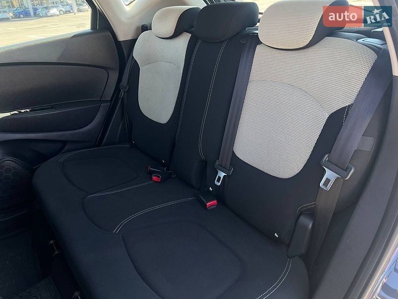 Внедорожник / Кроссовер Renault Captur 2019 в Одессе