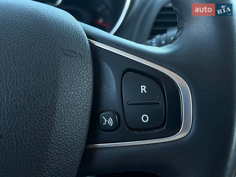 Внедорожник / Кроссовер Renault Captur 2019 в Одессе