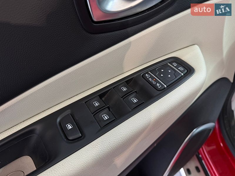 Внедорожник / Кроссовер Renault Captur 2017 в Одессе