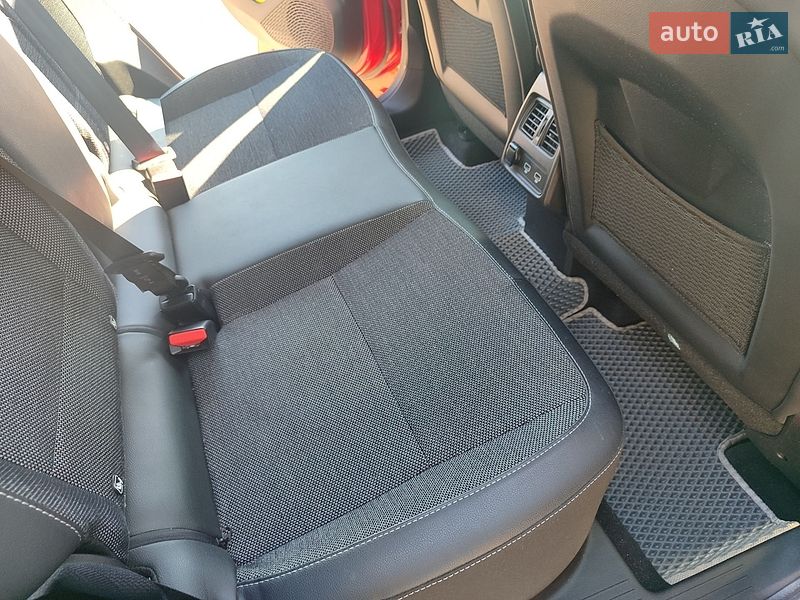Позашляховик / Кросовер Renault Captur 2021 в Смілі