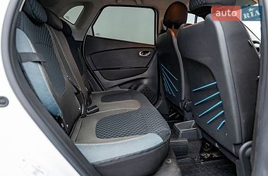 Внедорожник / Кроссовер Renault Captur 2019 в Киеве