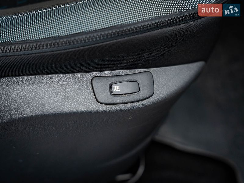Внедорожник / Кроссовер Renault Captur 2019 в Киеве