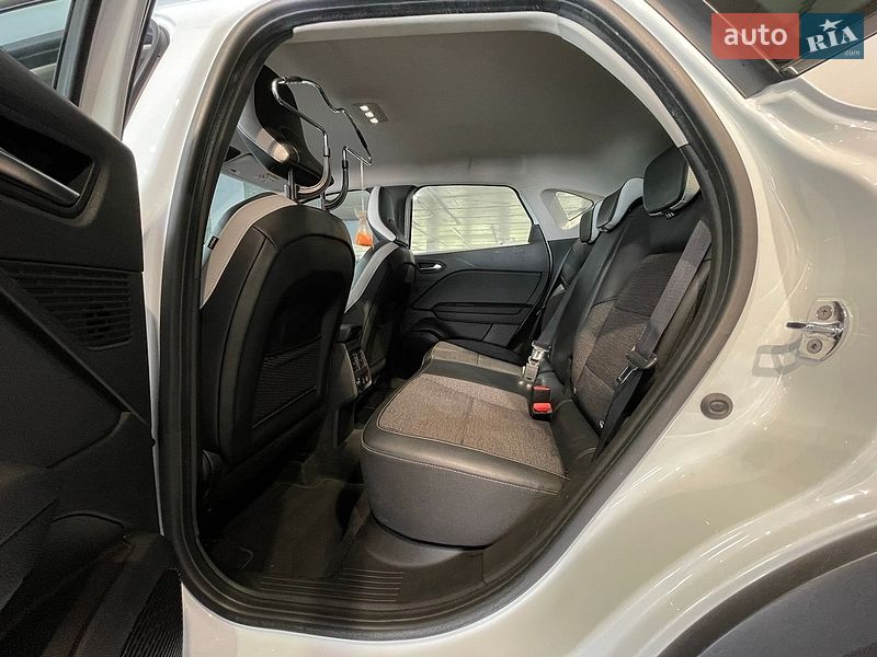 Внедорожник / Кроссовер Renault Captur 2021 в Одессе