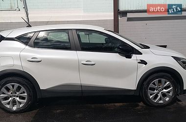 Внедорожник / Кроссовер Renault Captur 2021 в Киеве