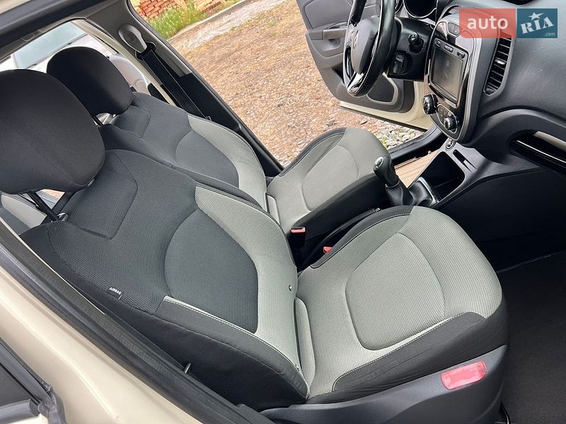 Позашляховик / Кросовер Renault Captur 2014 в Бродах фото 39 Позашляховик / Кросовер Renault Captur 2014 в Бродах