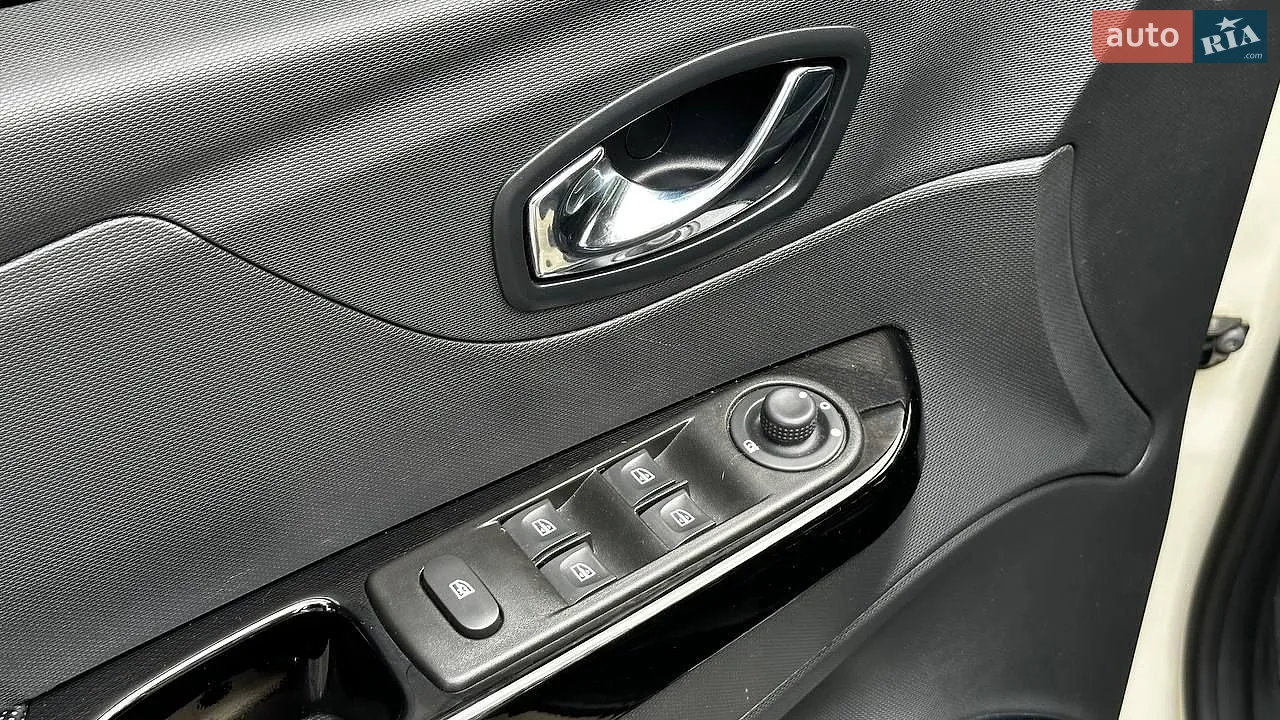 2015 Renault Captur - мініатюра 25
