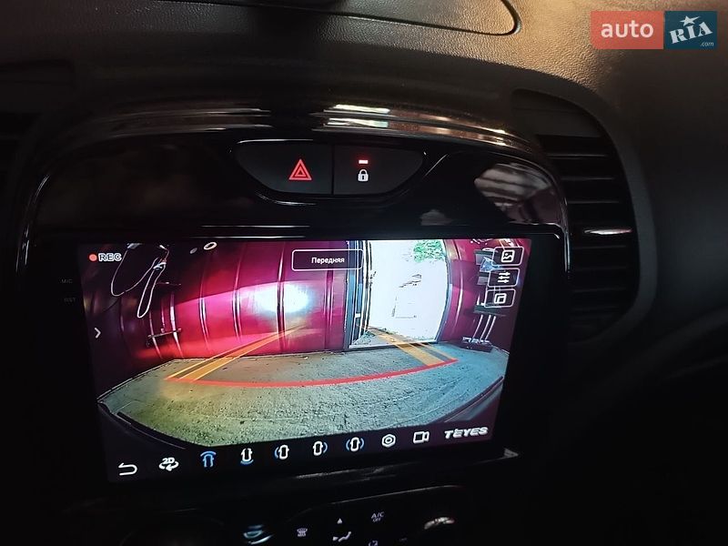 Позашляховик / Кросовер Renault Captur 2016 в Чернівцях фото 2 Позашляховик / Кросовер Renault Captur 2016 в Чернівцях