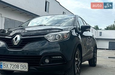 Внедорожник / Кроссовер Renault Captur 2016 в Нетешине