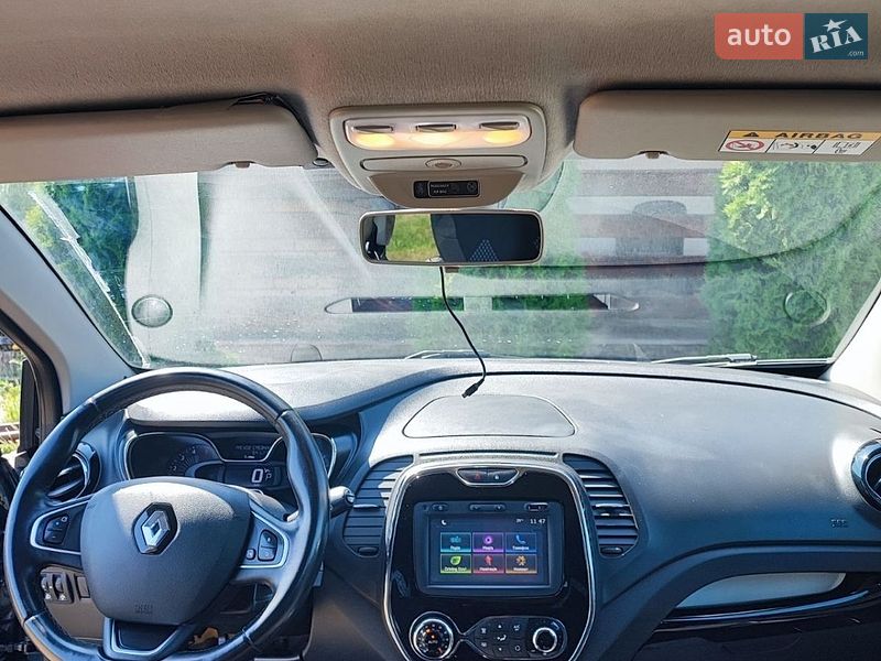 Внедорожник / Кроссовер Renault Captur 2016 в Нетешине
