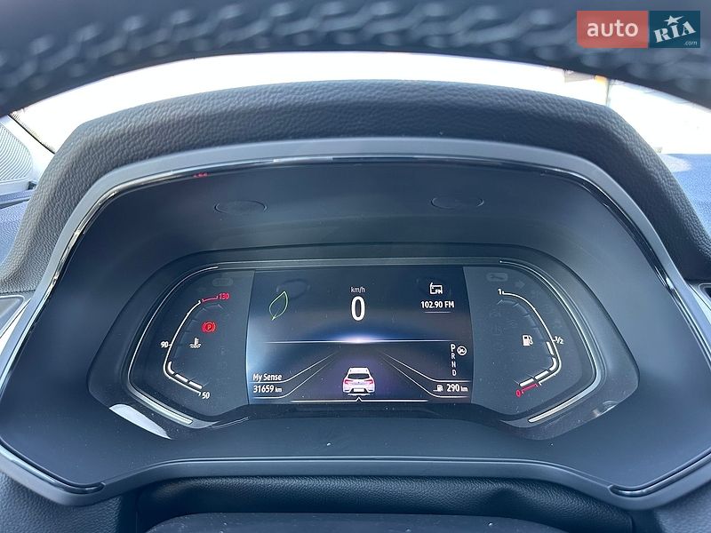 Внедорожник / Кроссовер Renault Captur 2024 в Киеве