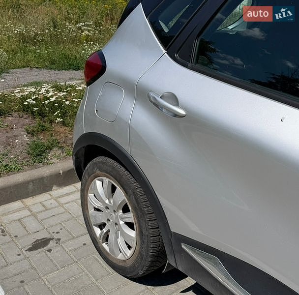 Внедорожник / Кроссовер Renault Captur 2014 в Львове