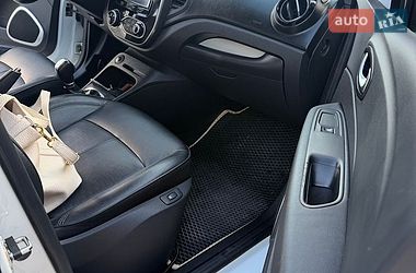 Внедорожник / Кроссовер Renault Captur 2019 в Тернополе