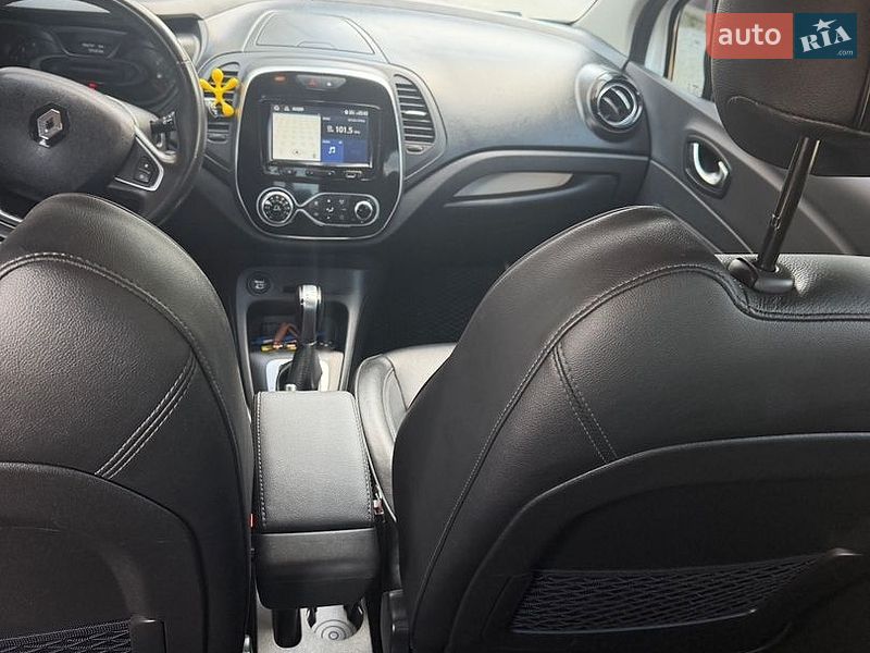 Внедорожник / Кроссовер Renault Captur 2019 в Тернополе