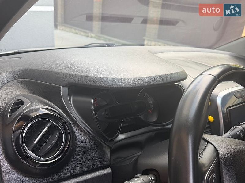 Внедорожник / Кроссовер Renault Captur 2019 в Тернополе