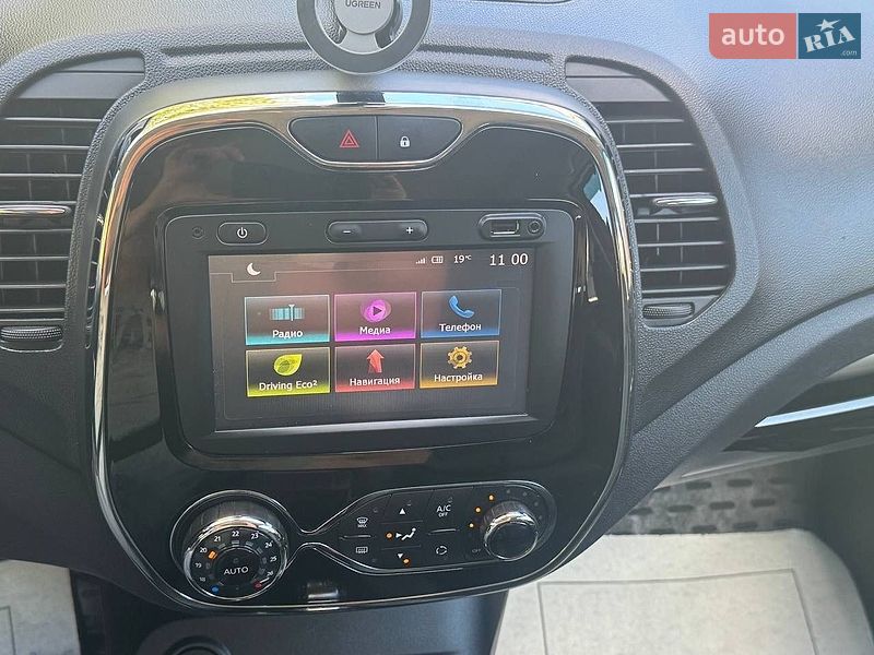 Внедорожник / Кроссовер Renault Captur 2016 в Киеве