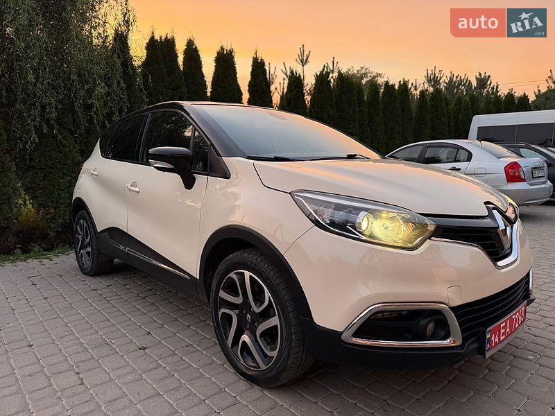 Позашляховик / Кросовер Renault Captur 2015 в Львові