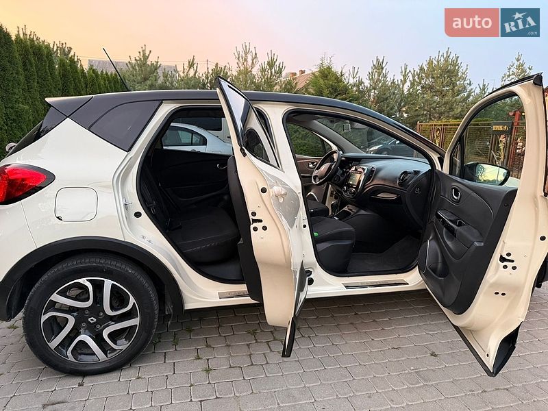 Позашляховик / Кросовер Renault Captur 2015 в Львові
