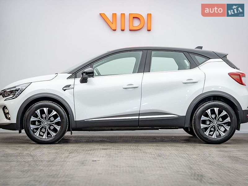 Внедорожник / Кроссовер Renault Captur 2023 в Киеве