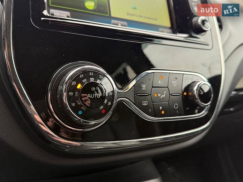 Внедорожник / Кроссовер Renault Captur 2015 в Киеве